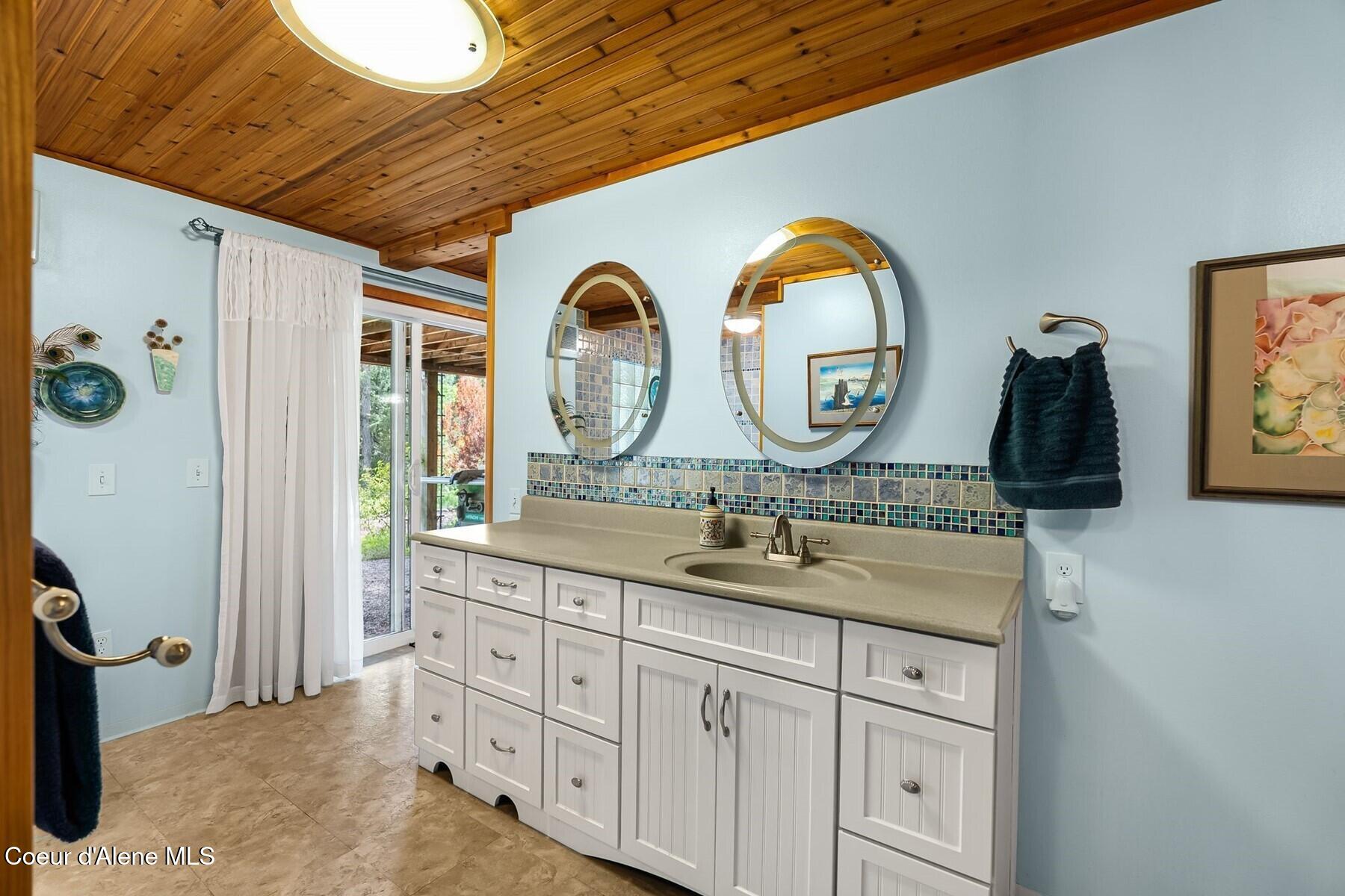 446 Hummingbird Drive Sandpoint, ID 83864 - Photo 51 of 95 Master Bath