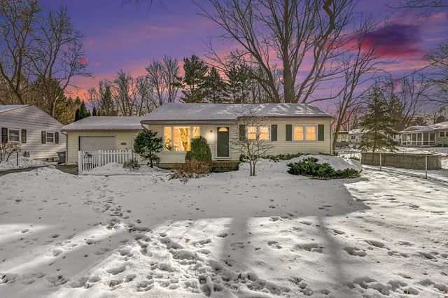 $260,000 | 3709 Alamo Avenue, Kalamazoo, MI 49006