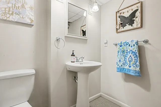 $260,000 | 3709 Alamo Avenue, Kalamazoo, MI 49006