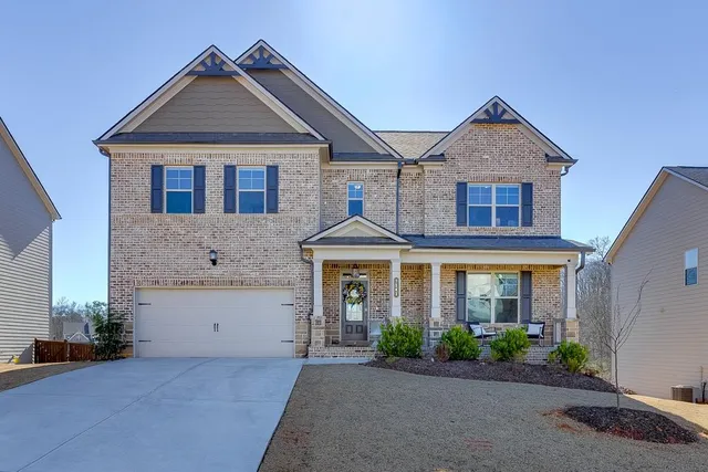 $549,900 | 7141 Birch Vw Court, Flowery Branch, GA 30542
