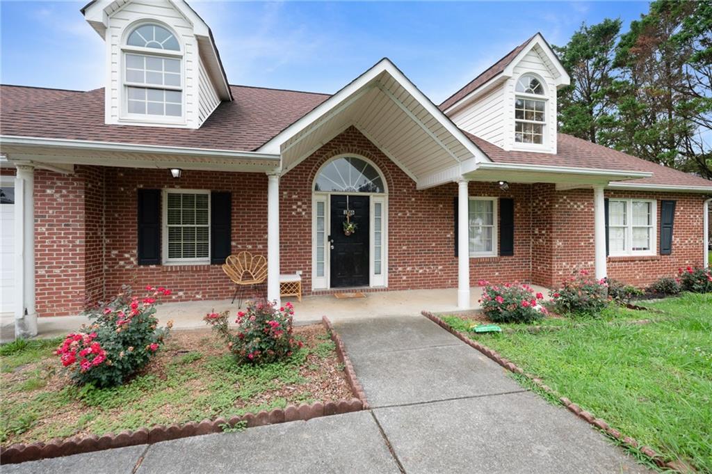 106 Magnolia Way Calhoun, GA 30701 - Photo 3 of 30