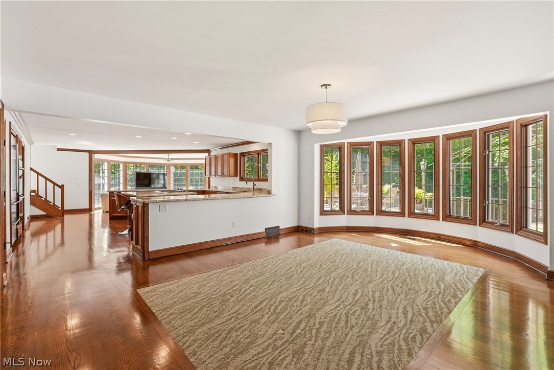 5360 Som Center Road Solon, OH 44139 - Photo 7 of 40