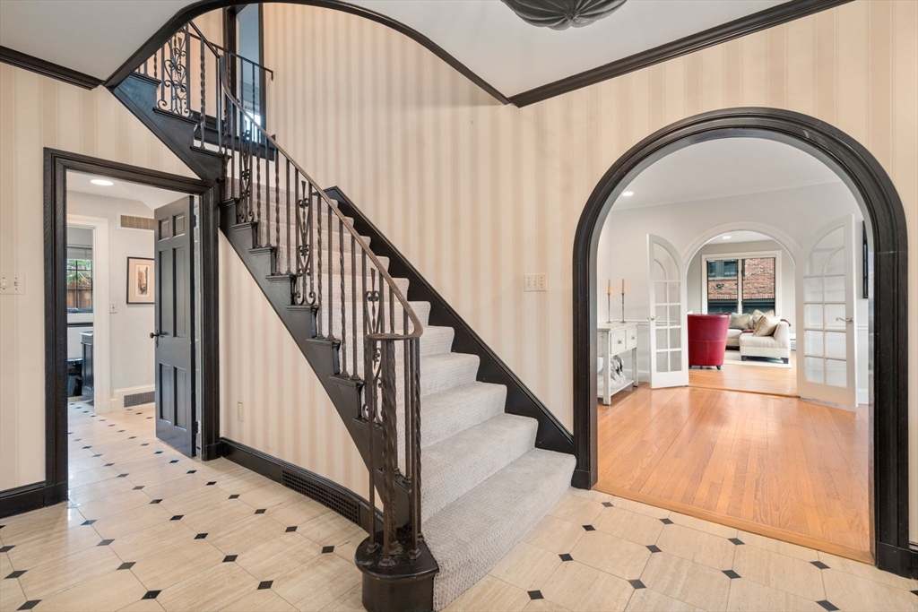 17 Lancaster Road Newton, MA 02458 - Photo 2 of 29