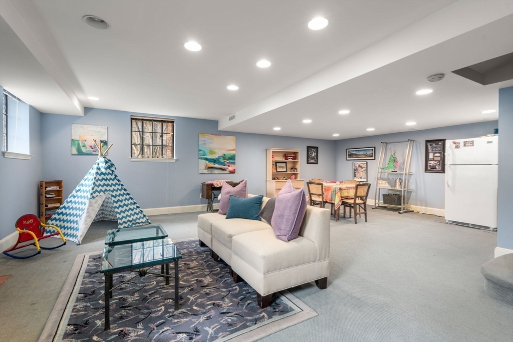 17 Lancaster Road Newton, MA 02458 - Photo 22 of 29