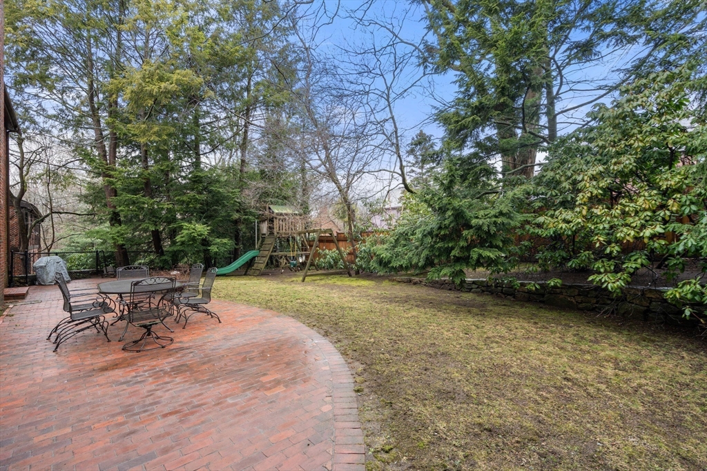 17 Lancaster Road Newton, MA 02458 - Photo 28 of 29