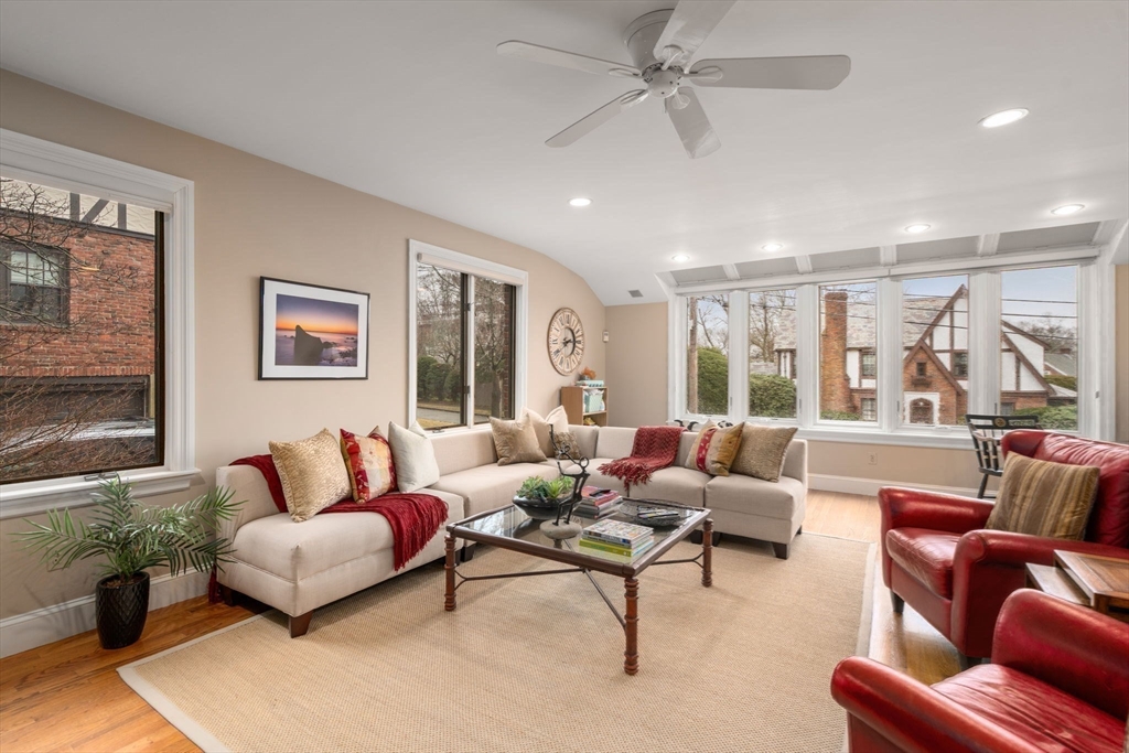 17 Lancaster Road Newton, MA 02458 - Photo 8 of 29