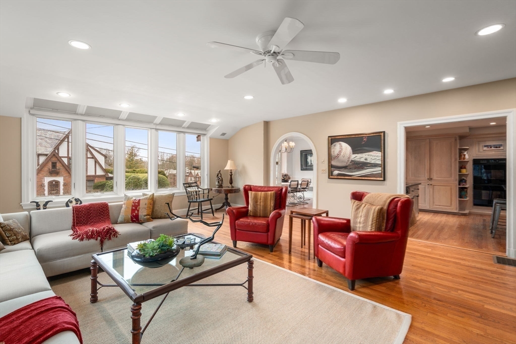 17 Lancaster Road Newton, MA 02458 - Photo 9 of 29