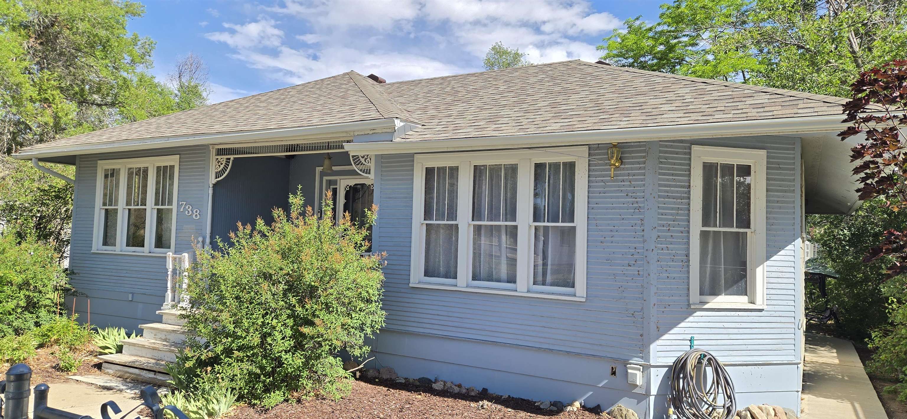 738 Clark Street Thermopolis, WY 82443 - Photo 2 of 19