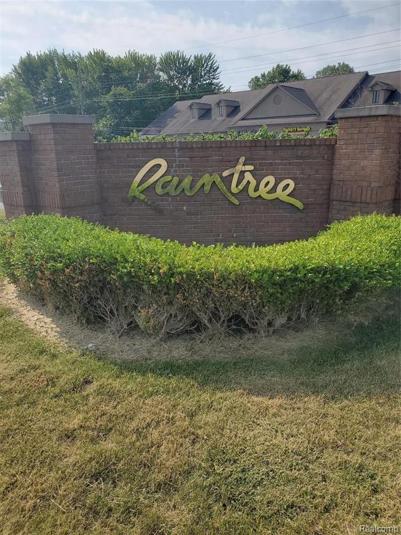 50810 Raintree Circle Chesterfield, MI 48047 - Photo 2 of 23