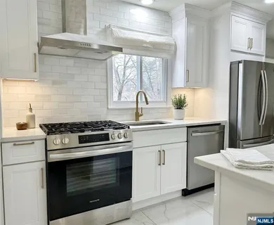 $5,300 | 32 Beechwood Road, Cresskill, NJ 07626
