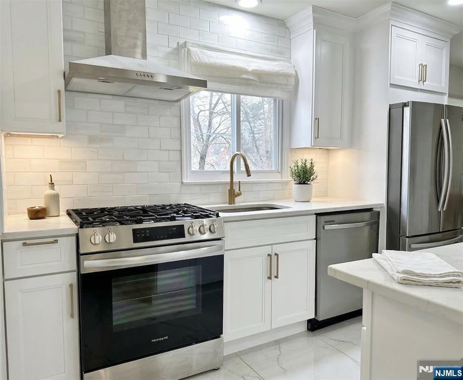 32 Beechwood Road Cresskill, NJ 07626 - Photo 1 of 11