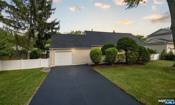 $5,650 | 32 Beechwood Road, Cresskill, NJ 07626