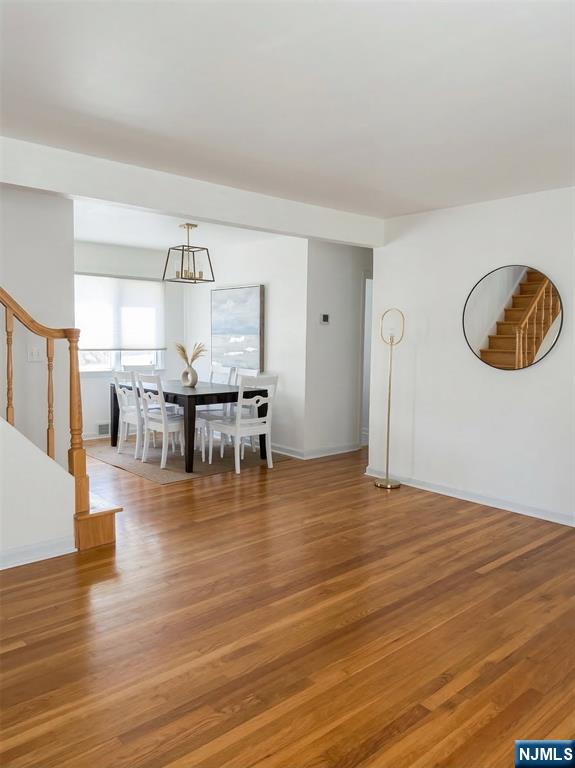 32 Beechwood Road Cresskill, NJ 07626 - Photo 4 of 11