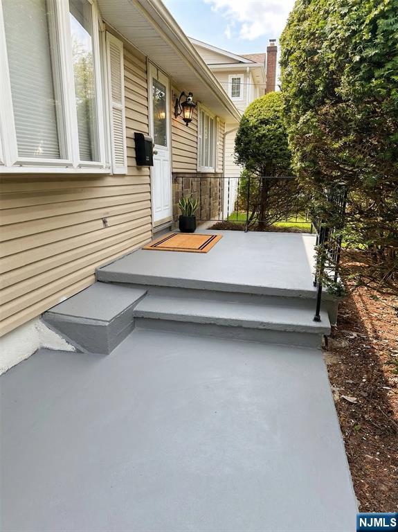 32 Beechwood Road Cresskill, NJ 07626 - Photo 10 of 11