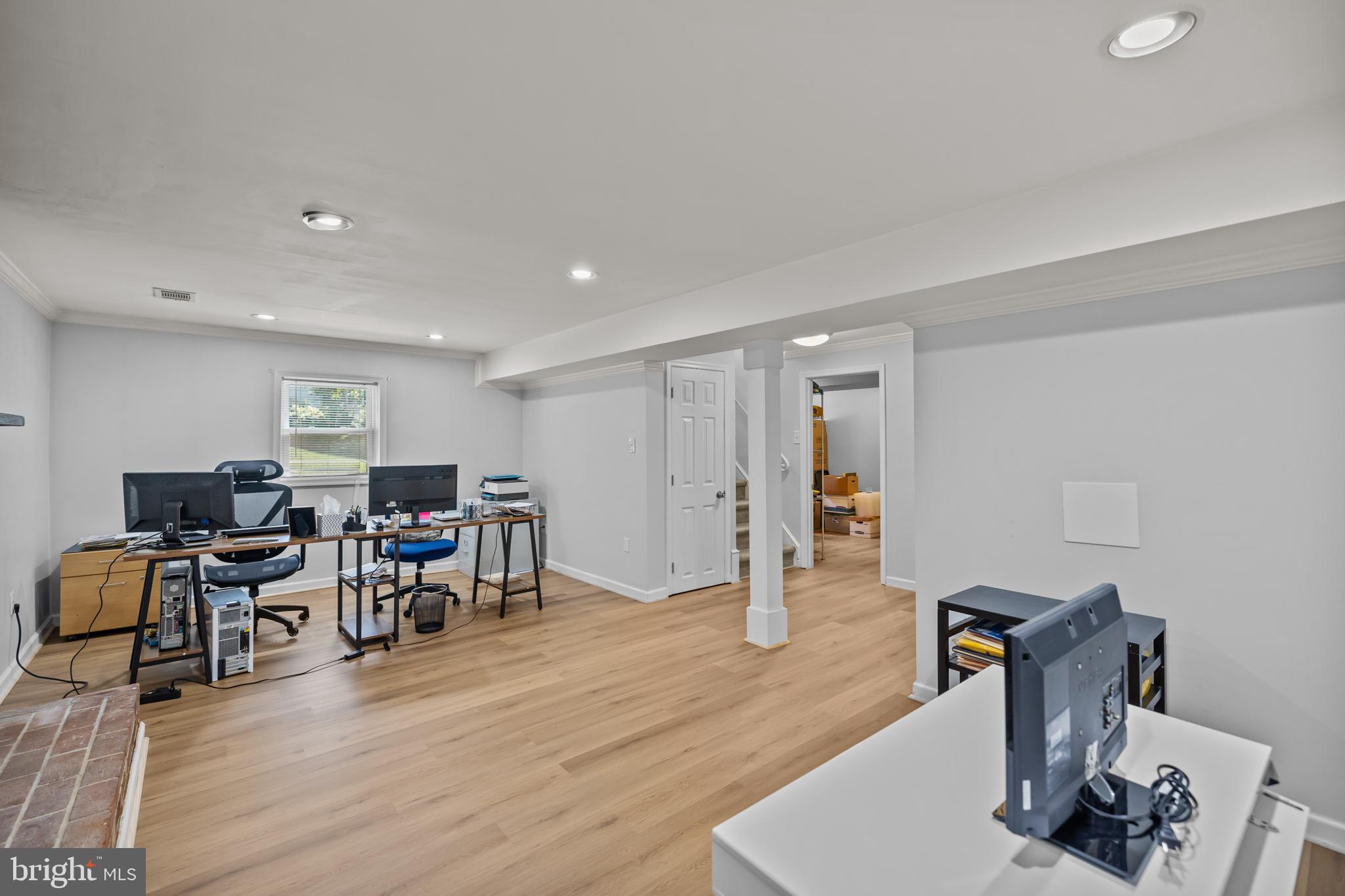 7771 Durer Court Springfield, VA 22153 - Photo 4 of 57
