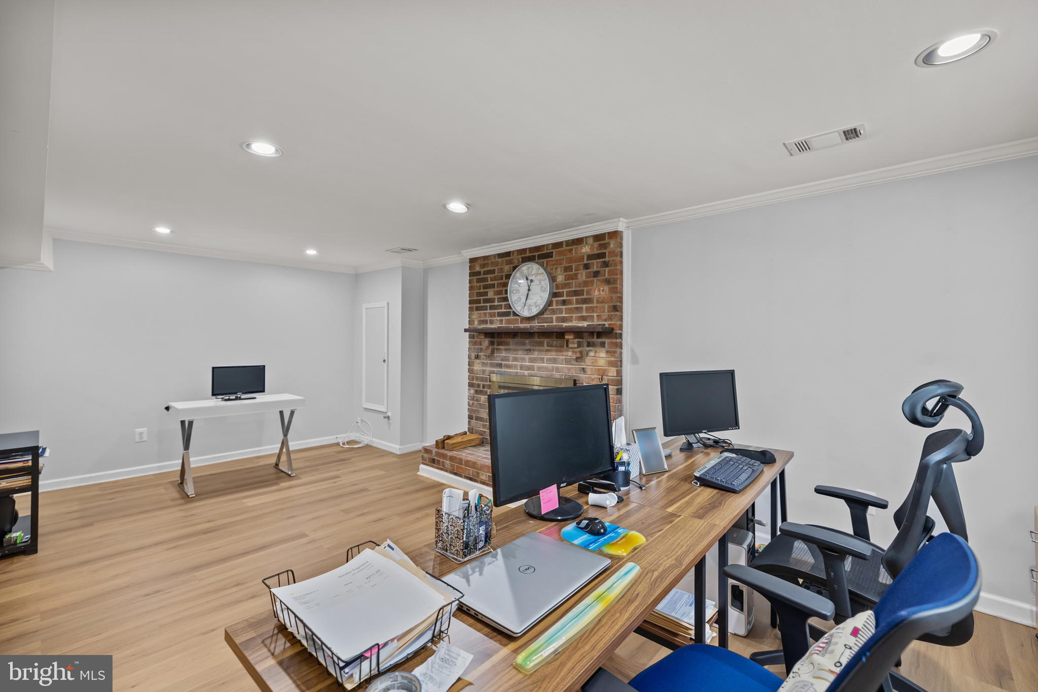 7771 Durer Court Springfield, VA 22153 - Photo 6 of 57