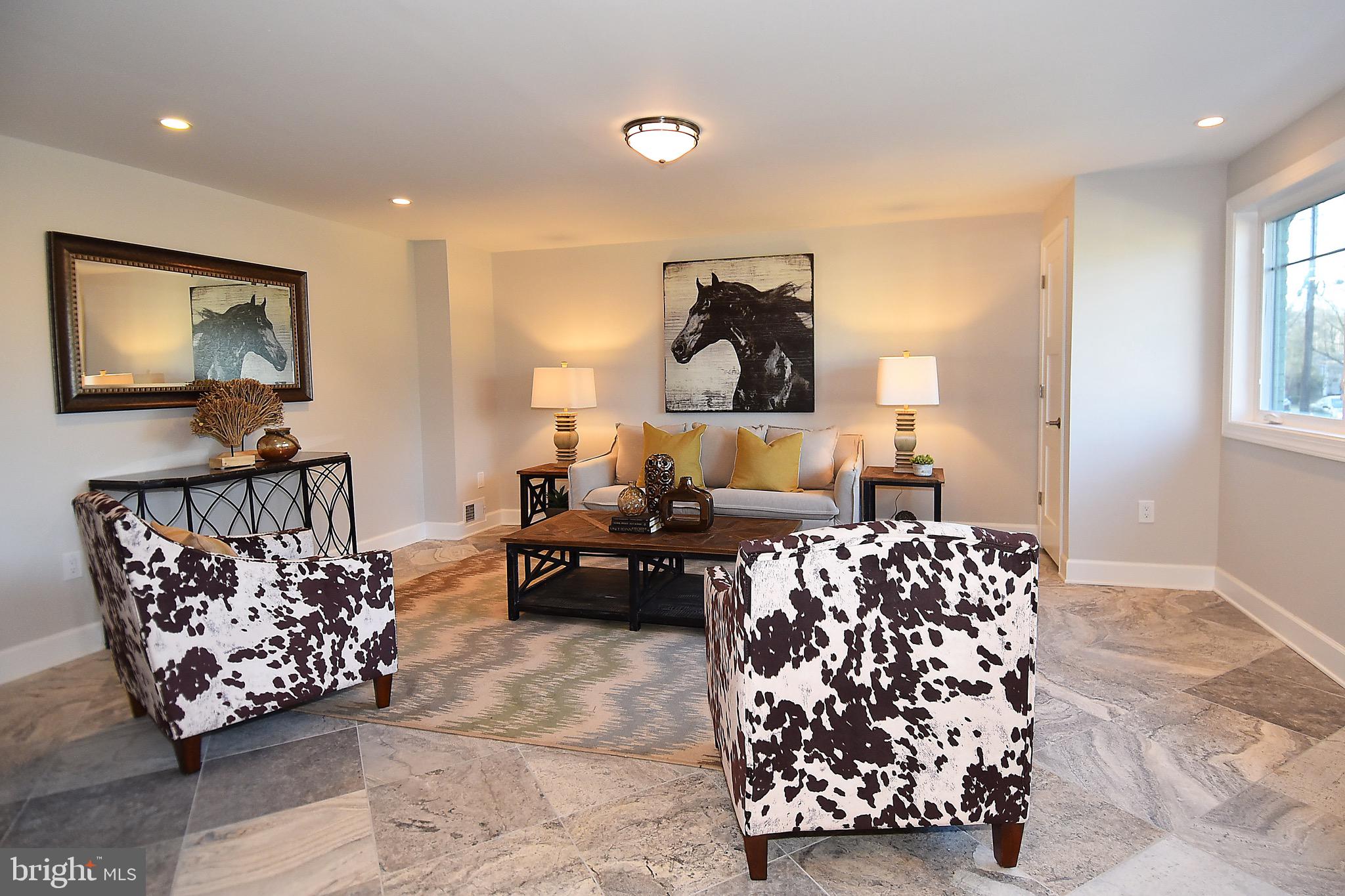 7801 Beech Tree Road Bethesda, MD 20817 - Photo 11 of 52 Family Room