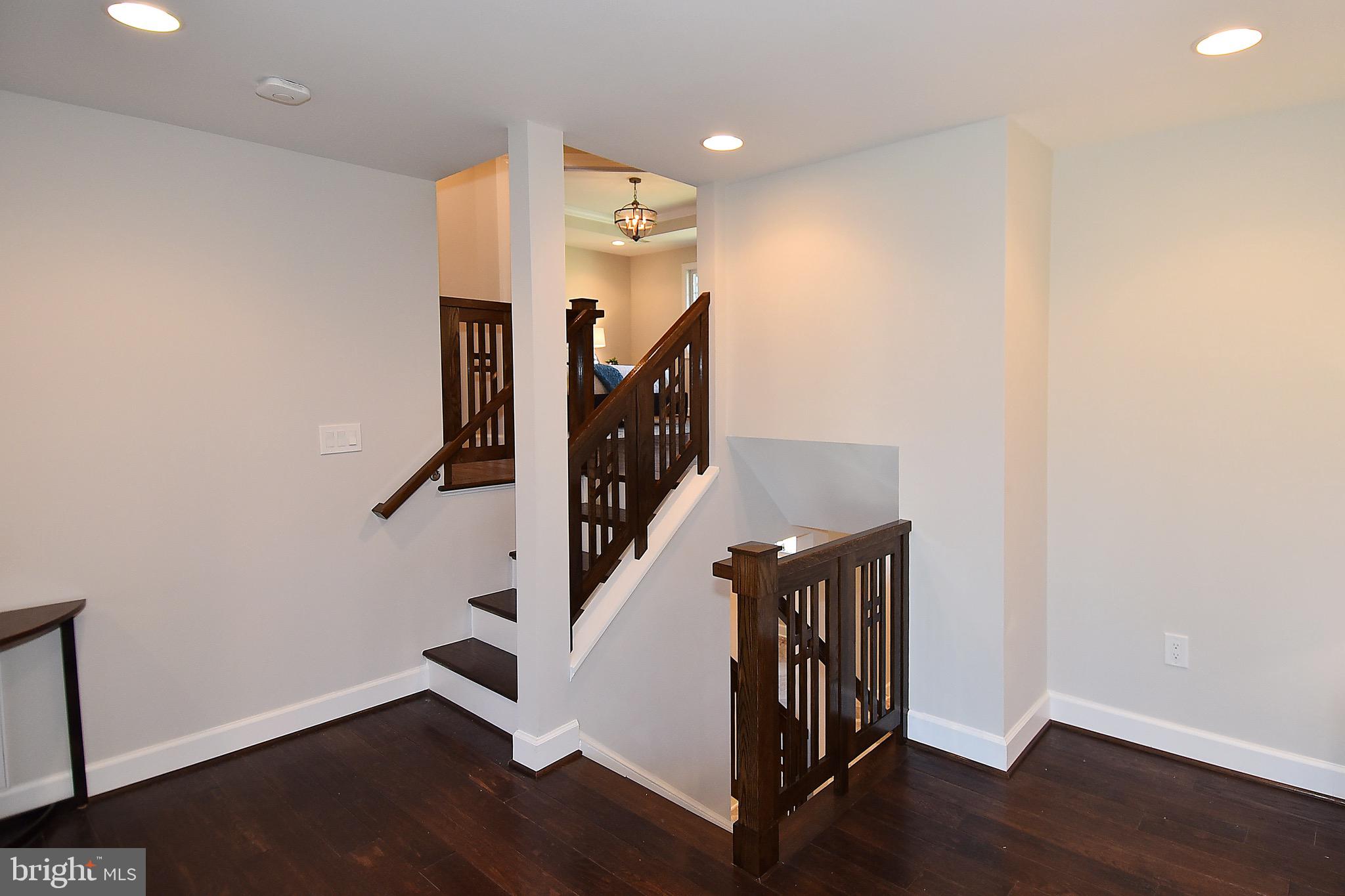 7801 Beech Tree Road Bethesda, MD 20817 - Photo 16 of 52 Custom Wood Railings