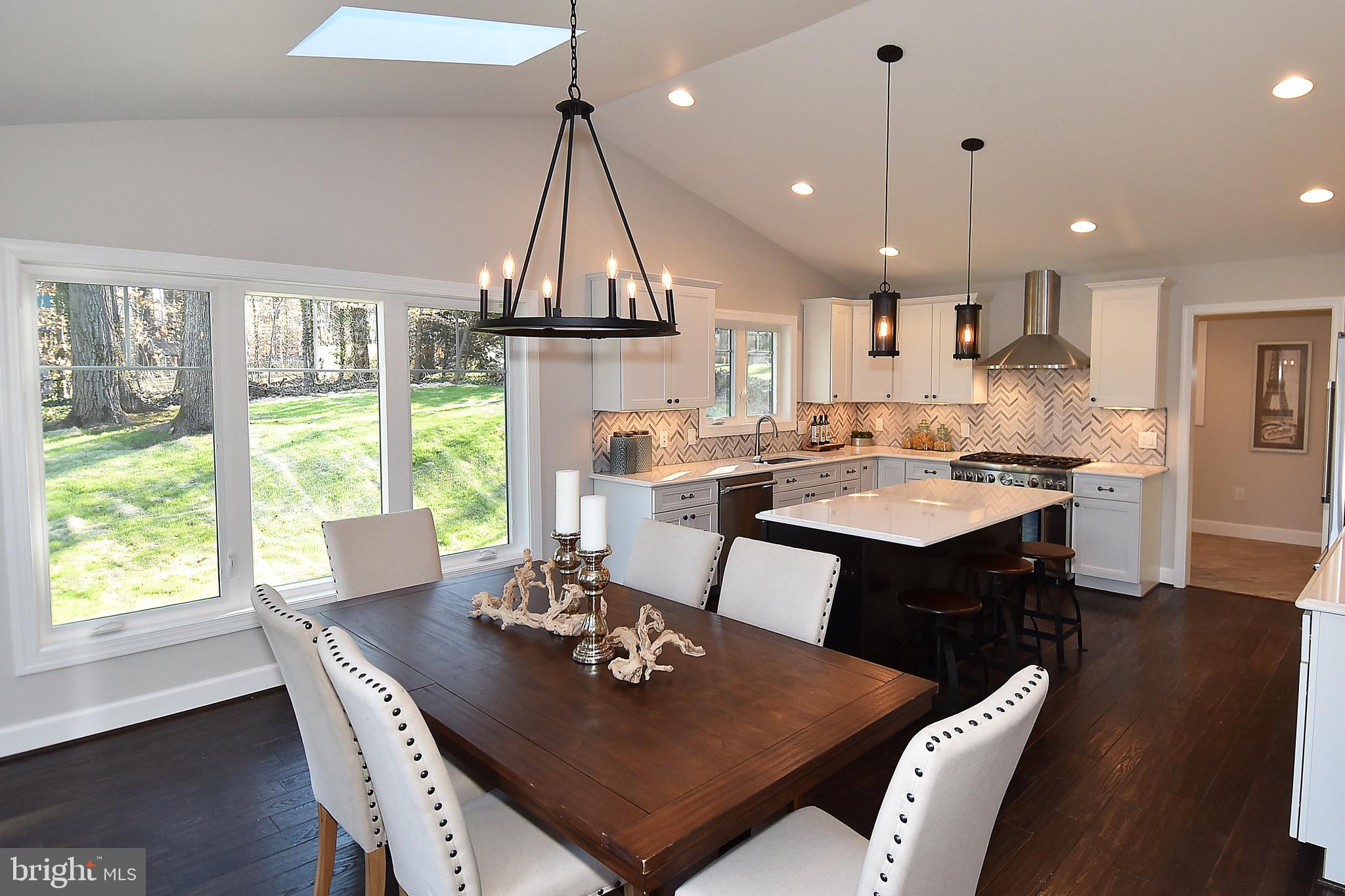 7801 Beech Tree Road Bethesda, MD 20817 - Photo 20 of 52 Kitchen Dining Area