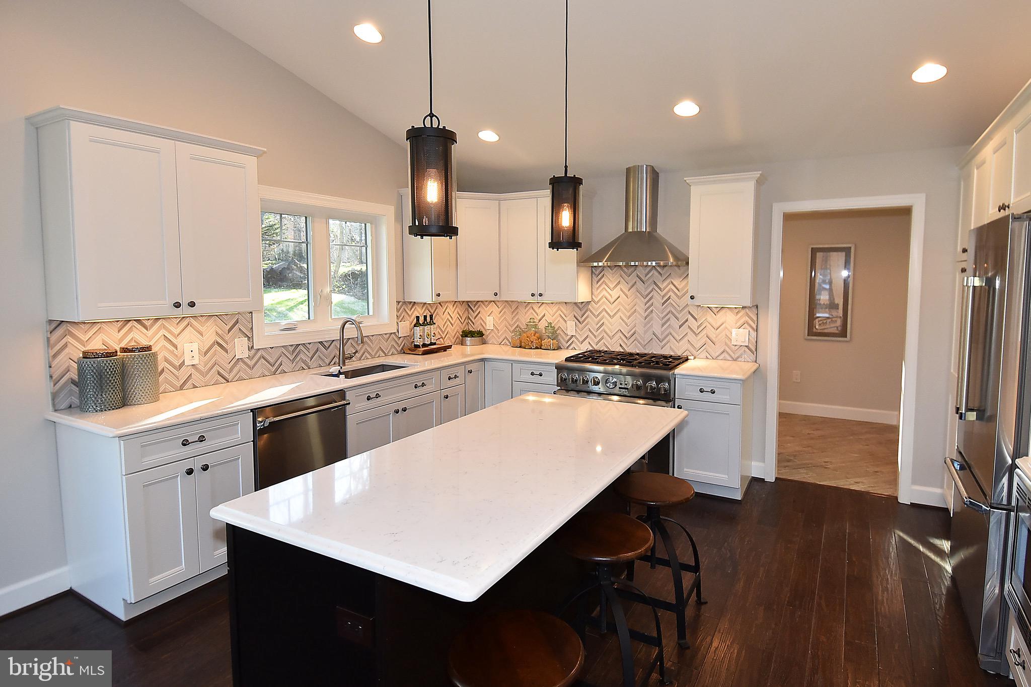 7801 Beech Tree Road Bethesda, MD 20817 - Photo 21 of 52 Kitchen