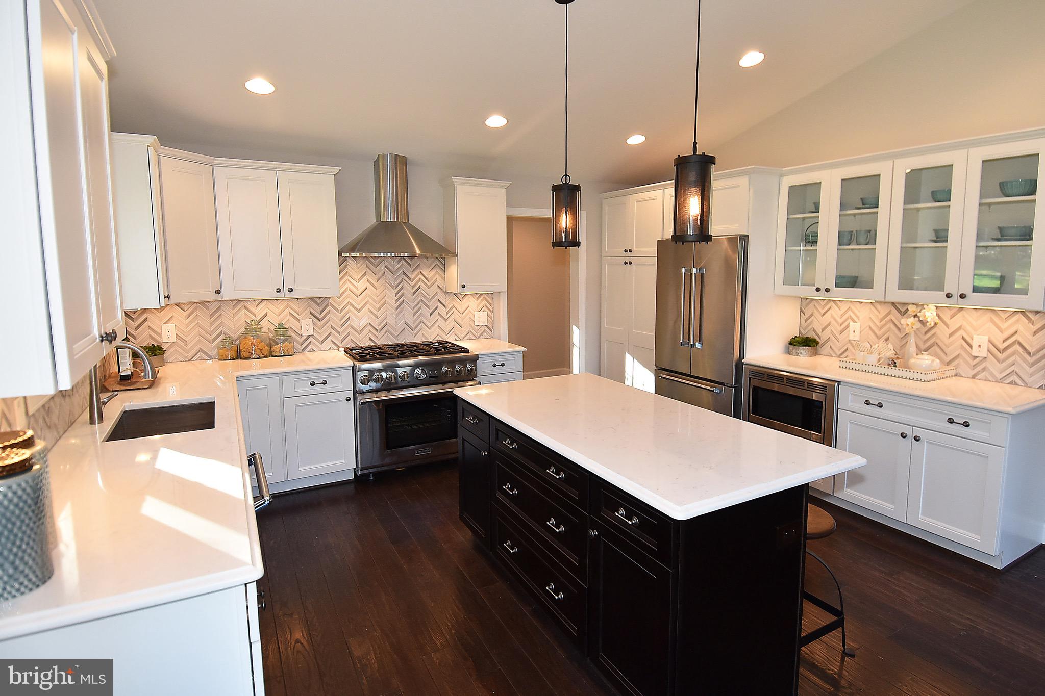 7801 Beech Tree Road Bethesda, MD 20817 - Photo 22 of 52 Kitchen