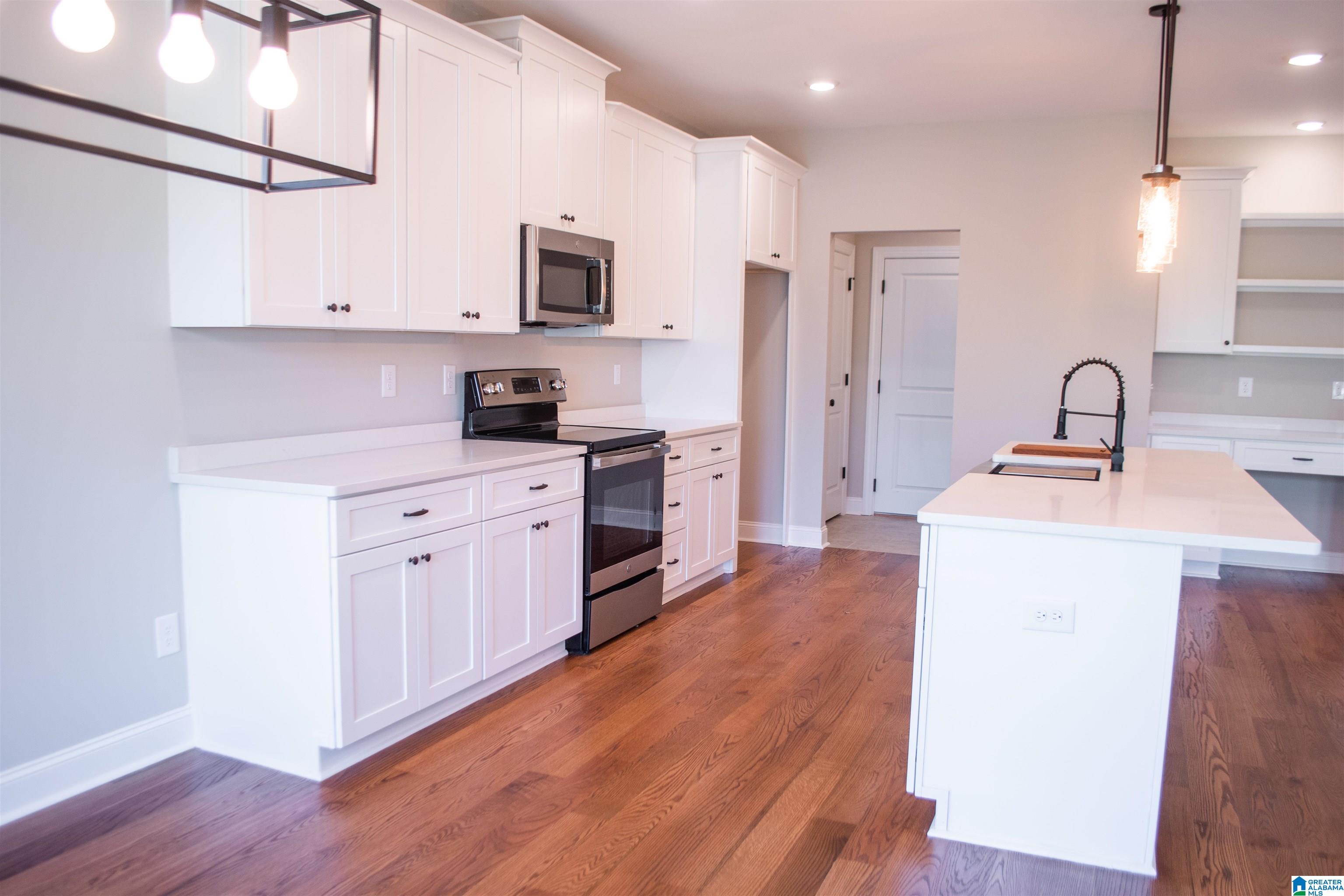 236 Shoreline View Talladega, AL 35160 - Photo 17 of 38