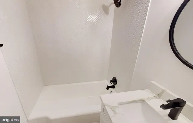 $1,600 | 816 Park Avenue, Unit 9, Baltimore, MD 21201