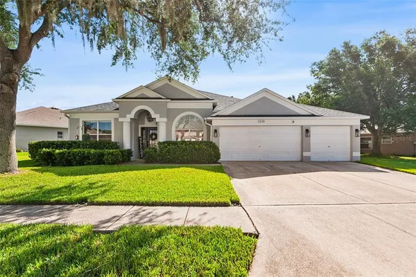 $499,999 | 1210 Yardley Drive, Wesley Chapel, FL 33544