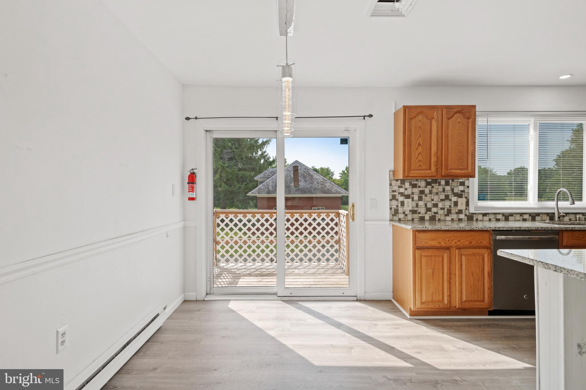 102 Warren Way Lancaster, PA 17601 - Photo 13 of 39 Dining Area
