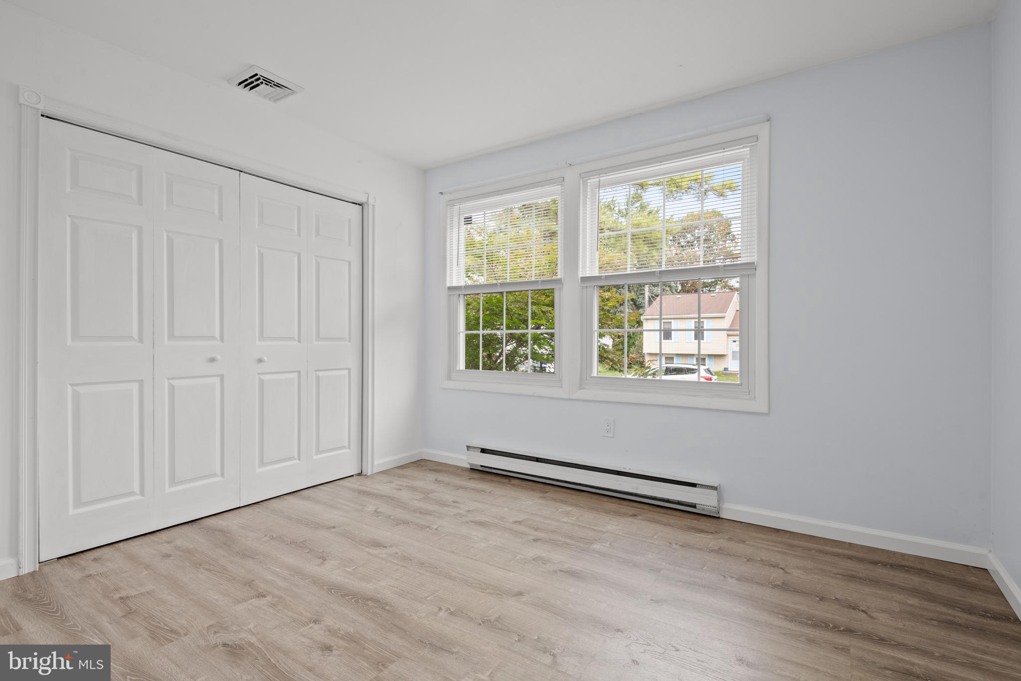 102 Warren Way Lancaster, PA 17601 - Photo 18 of 39 Bedroom 2