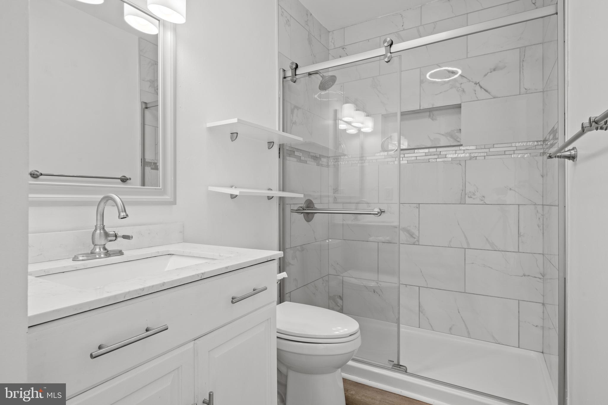 102 Warren Way Lancaster, PA 17601 - Photo 19 of 39 Bathroom 1