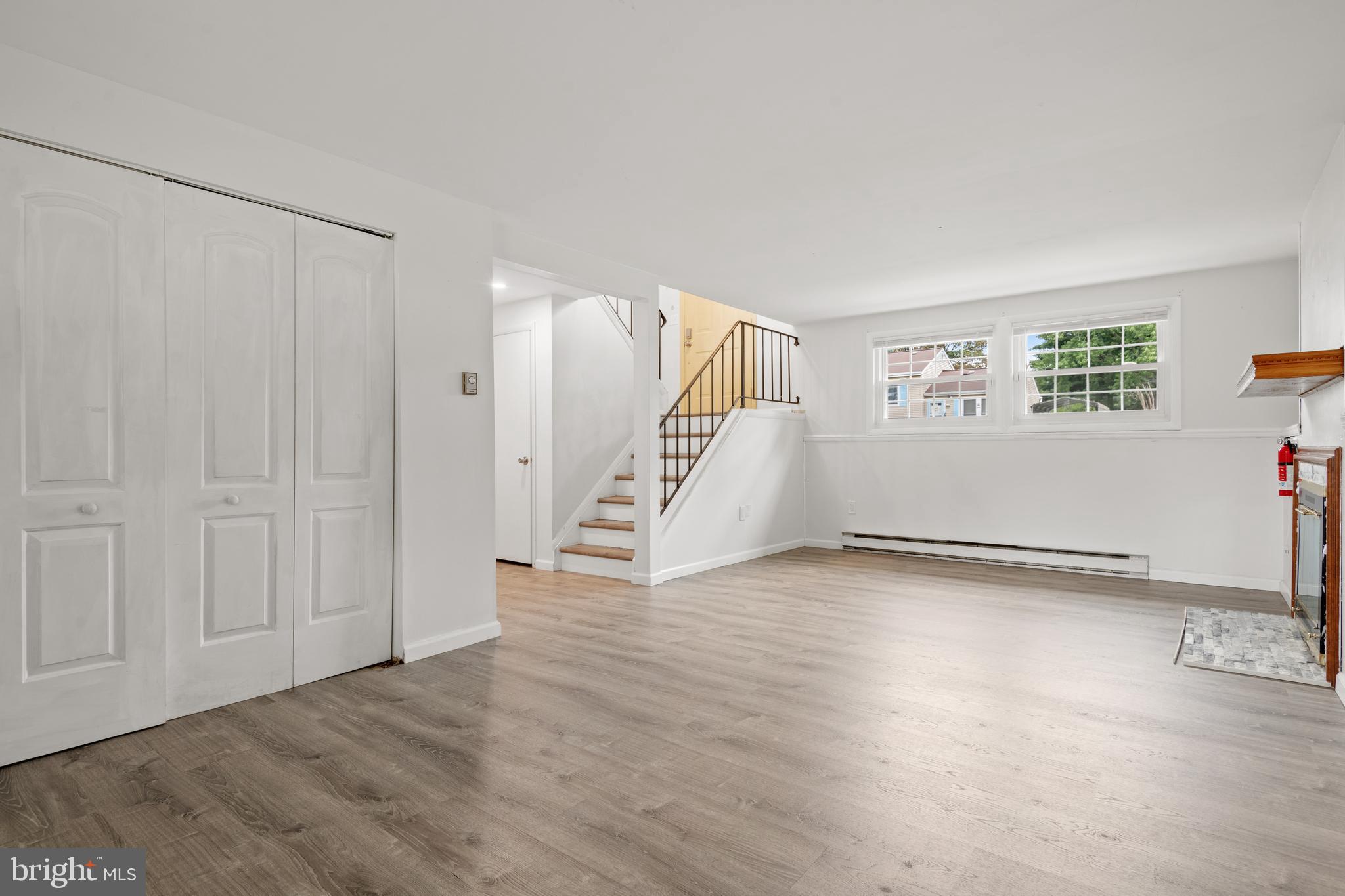 102 Warren Way Lancaster, PA 17601 - Photo 21 of 39 Family Room