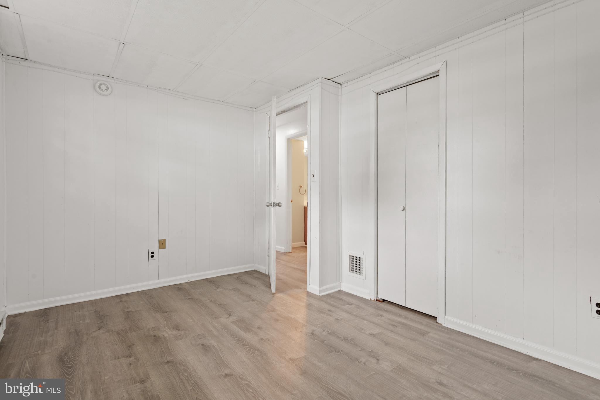 102 Warren Way Lancaster, PA 17601 - Photo 26 of 39 Bedroom 4