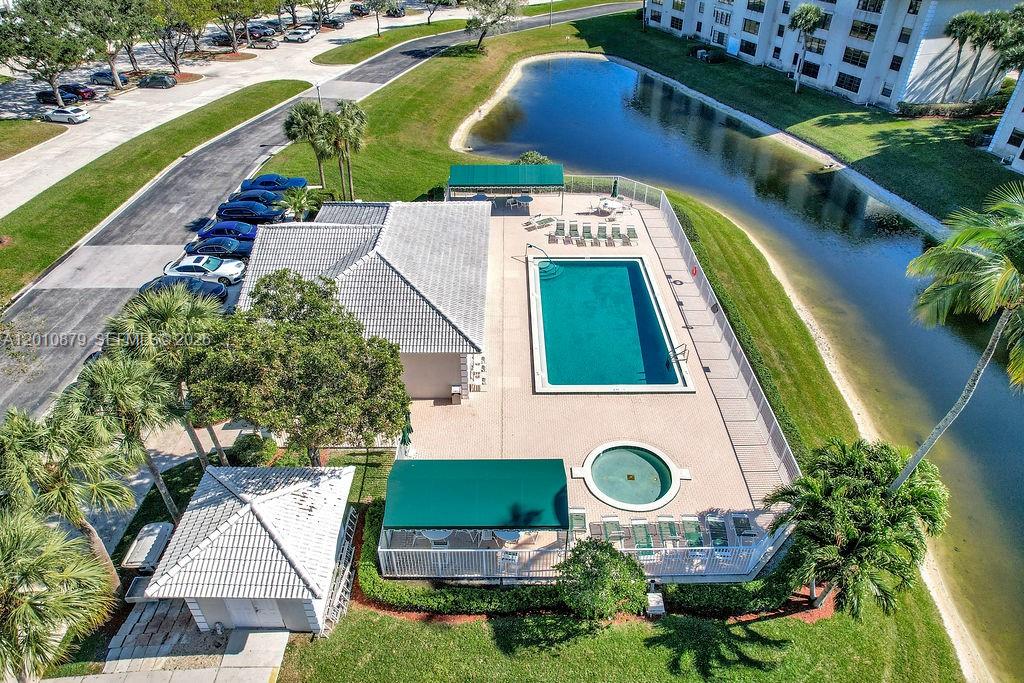 6049 Balboa Circle, Unit 302 Boca Raton, FL 33433 - Photo 29 of 32