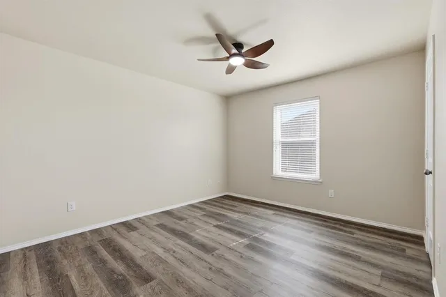 $390,995 | 921 John Kennedy Drive, Saginaw, TX 76179