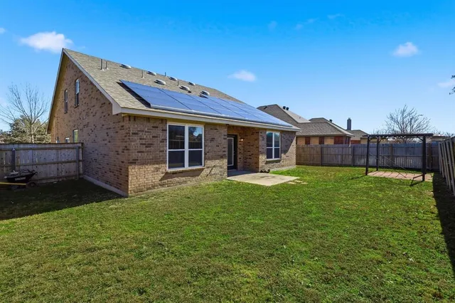 $390,995 | 921 John Kennedy Drive, Saginaw, TX 76179