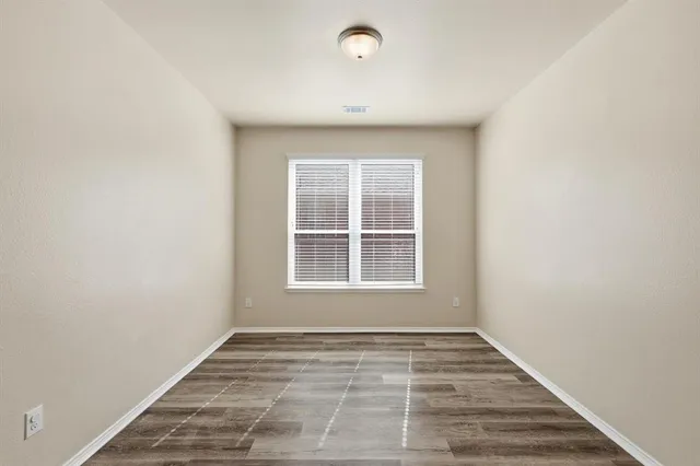 $390,995 | 921 John Kennedy Drive, Saginaw, TX 76179