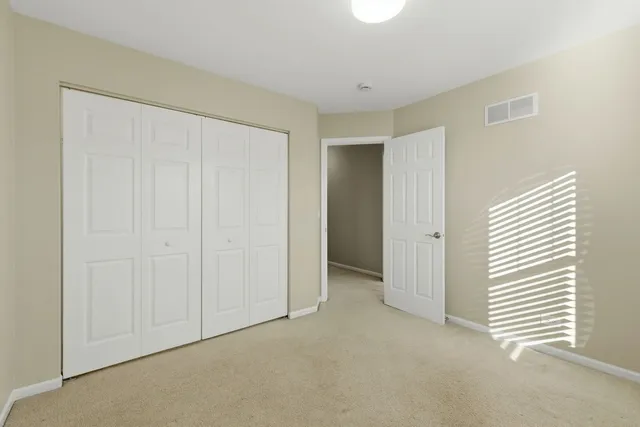 $2,900 | 218 Goldenrod Drive, Unit 218, Elgin, IL 60124