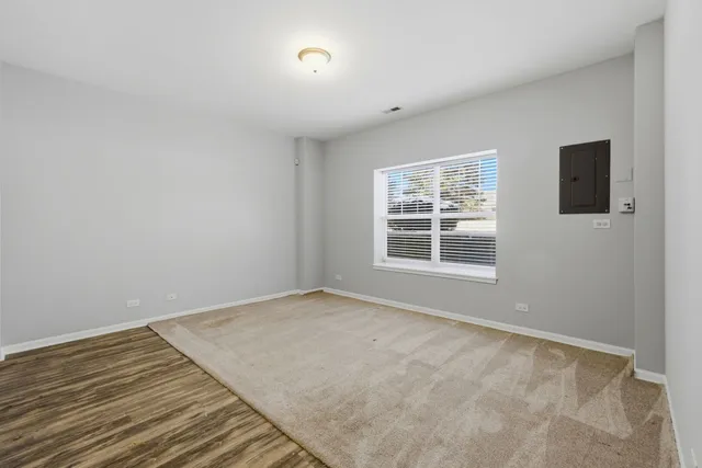 $2,900 | 218 Goldenrod Drive, Unit 218, Elgin, IL 60124