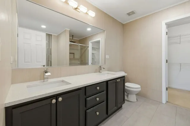 $2,900 | 218 Goldenrod Drive, Unit 218, Elgin, IL 60124