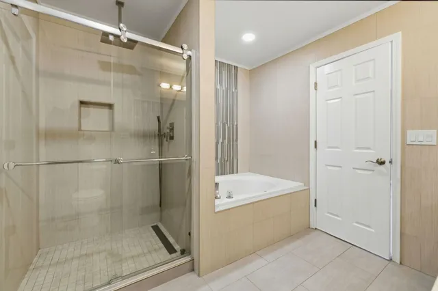 $2,900 | 218 Goldenrod Drive, Unit 218, Elgin, IL 60124