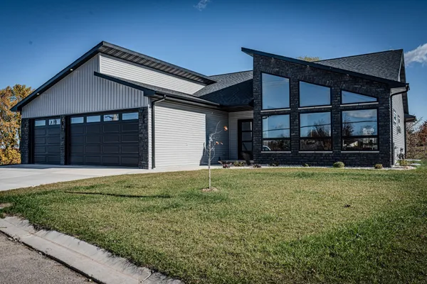 $683,000 | 1655 Arnie's Court, De Pere, WI 54115