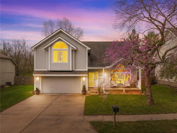 $360,000 | 17005 East 44th Street South, Independence, MO 64055