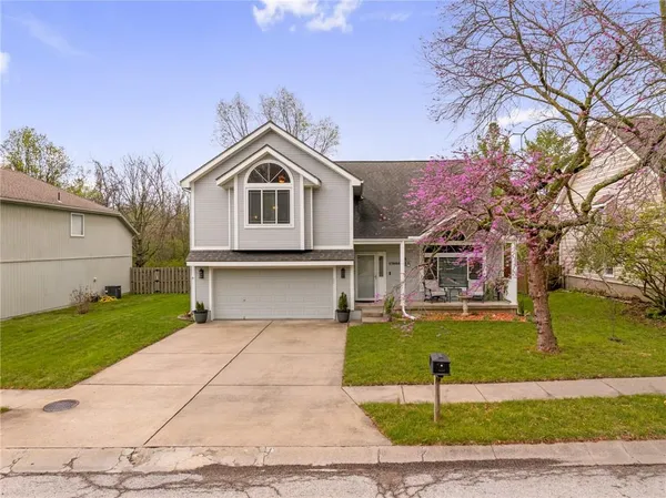 $360,000 | 17005 East 44th Street South, Independence, MO 64055