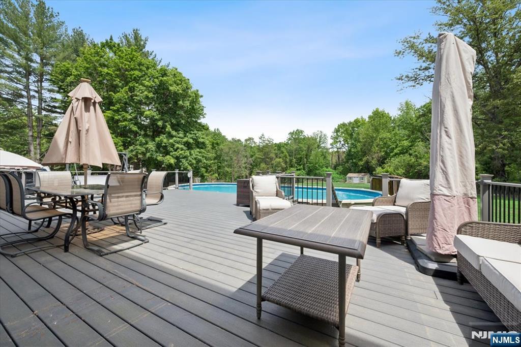 5 Glen Ridge Drive Long Valley, NJ 07853 - Photo 30 of 40