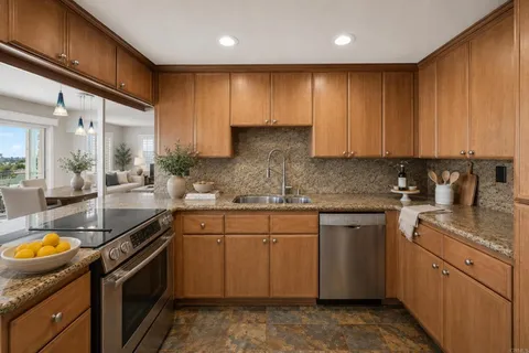 $1,629,000 | 957 Hygeia Avenue, Encinitas, CA 92024