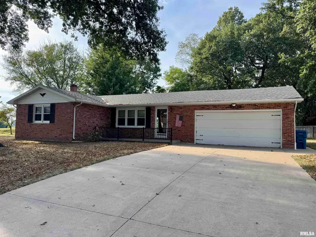 $242,000 | 3909 Pine Tree Road, Quincy, IL 62305