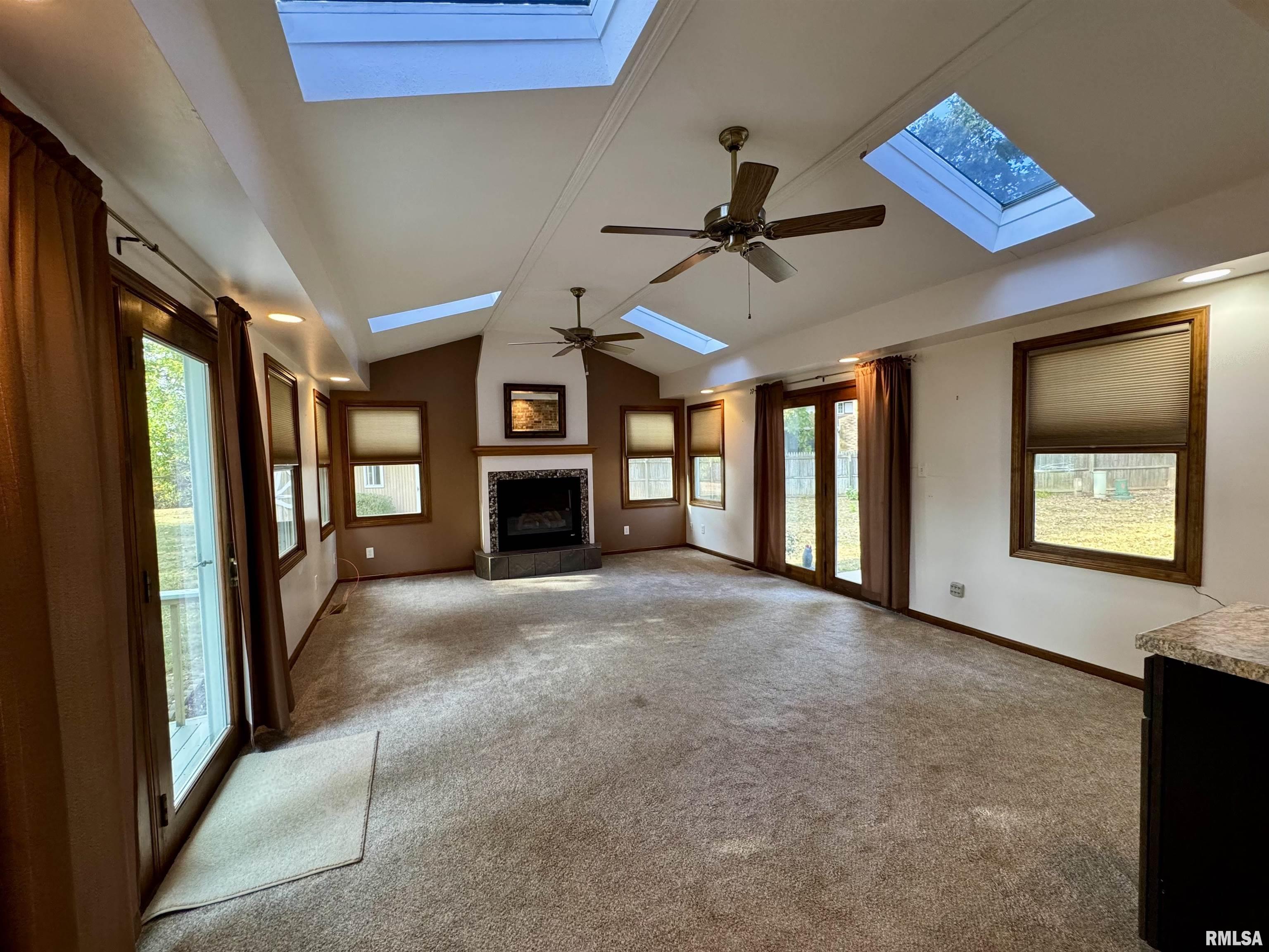 3909 Pine Tree Road Quincy, IL 62305 - Photo 6 of 31