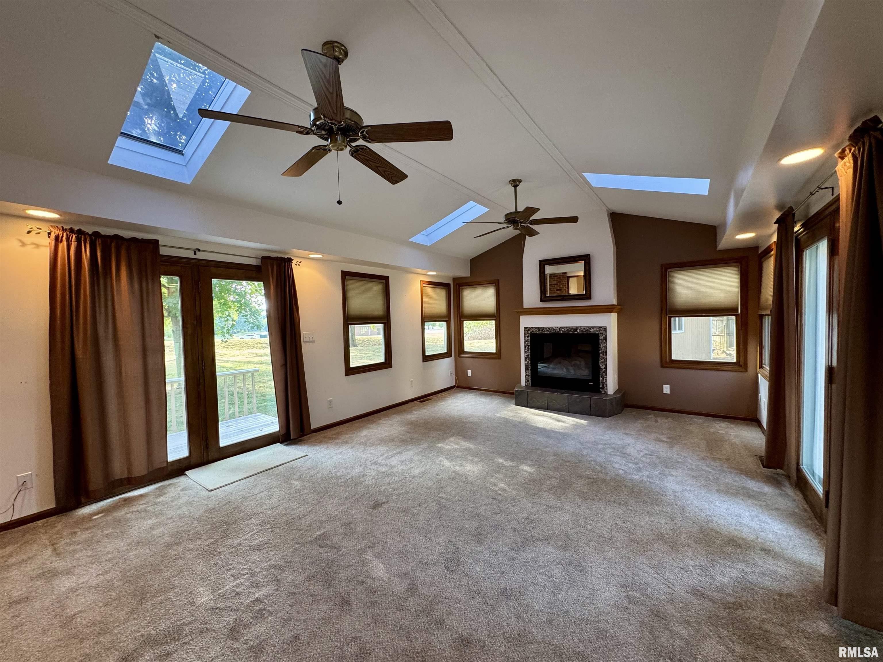 3909 Pine Tree Road Quincy, IL 62305 - Photo 7 of 31