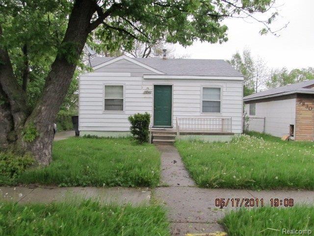 7840 Rutherford Street Detroit, MI 48228 - Photo 1 of 2 IMG_2199